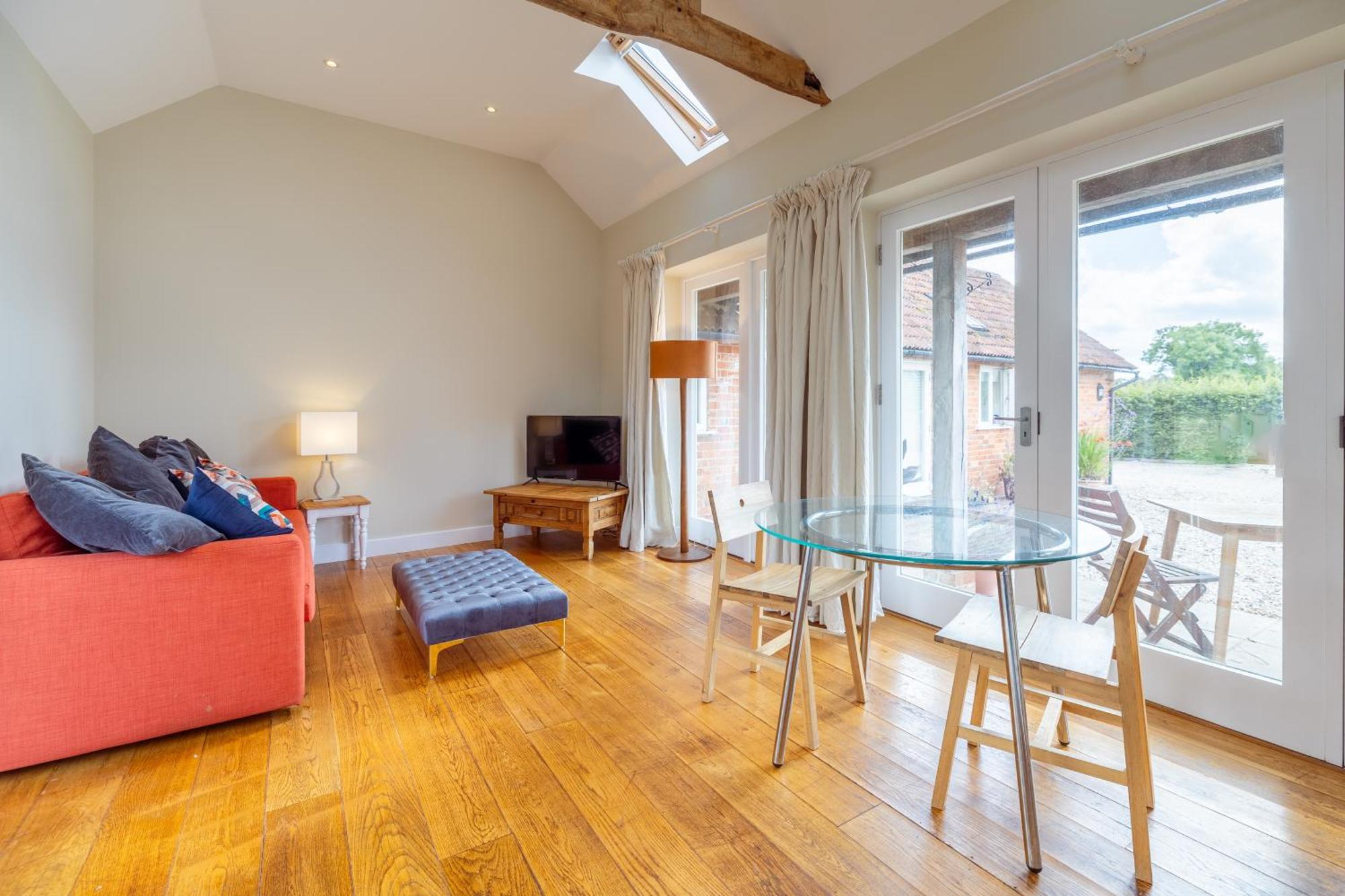 Stratfield Mortimer Little Park Farm Queen Anne Farmhouse & Apartments מראה חיצוני תמונה